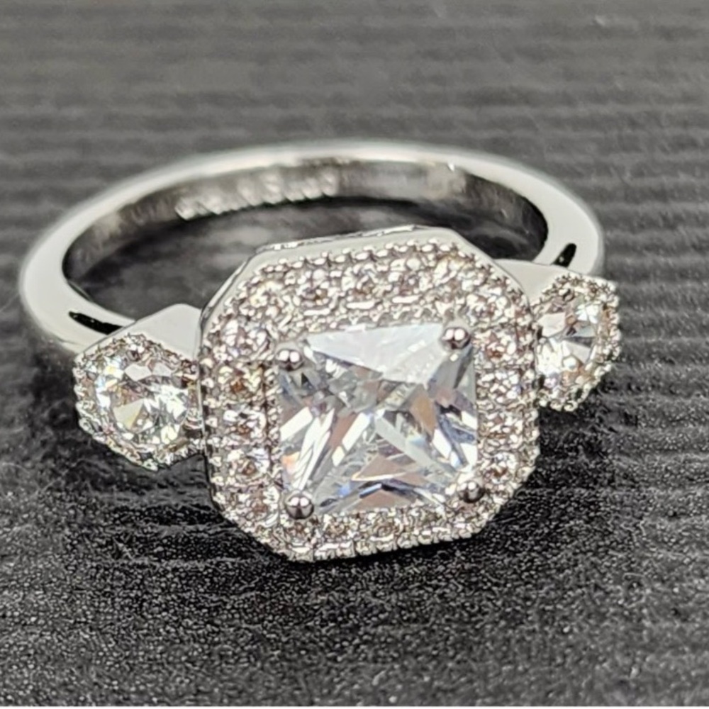 Stella & Dot Cocktail Ring